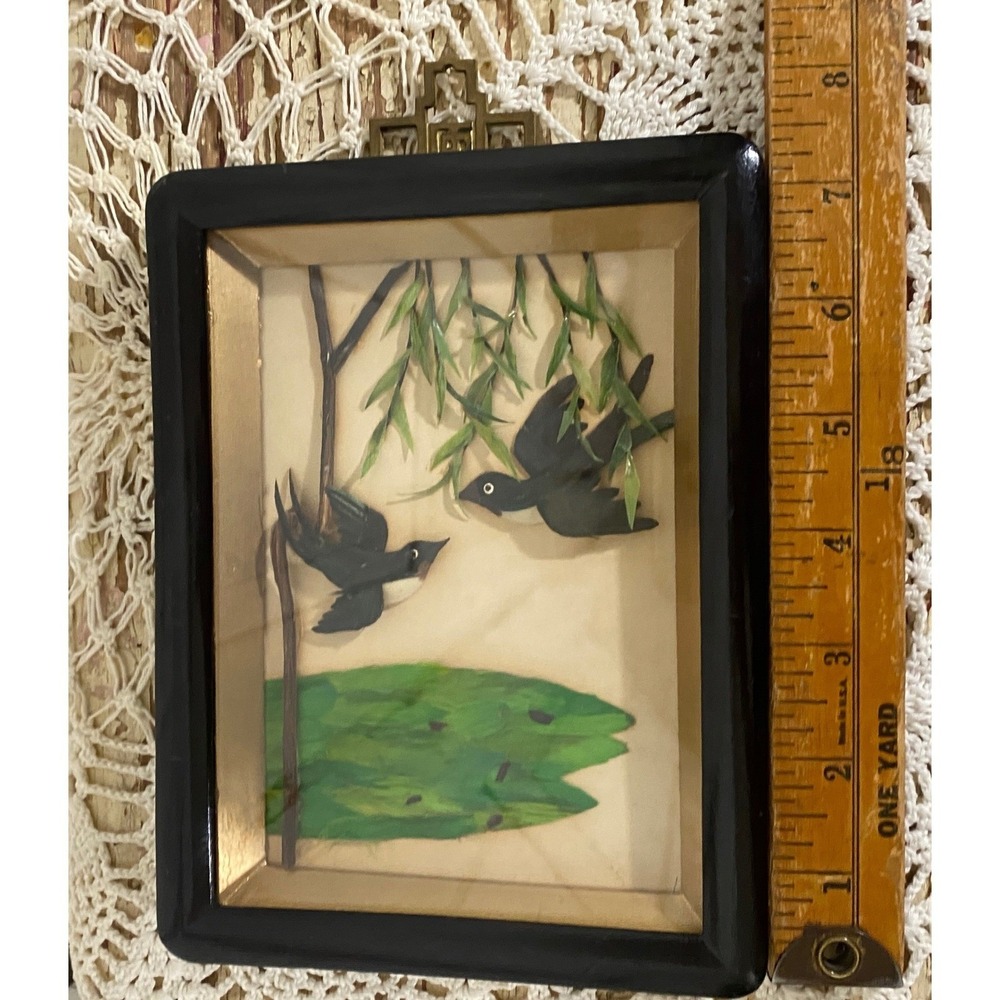 VTG Mid Century Asian 3D Feather Art Shadowbox Swallows Willow Tree Frame 5x7 - Picture 7 of 7